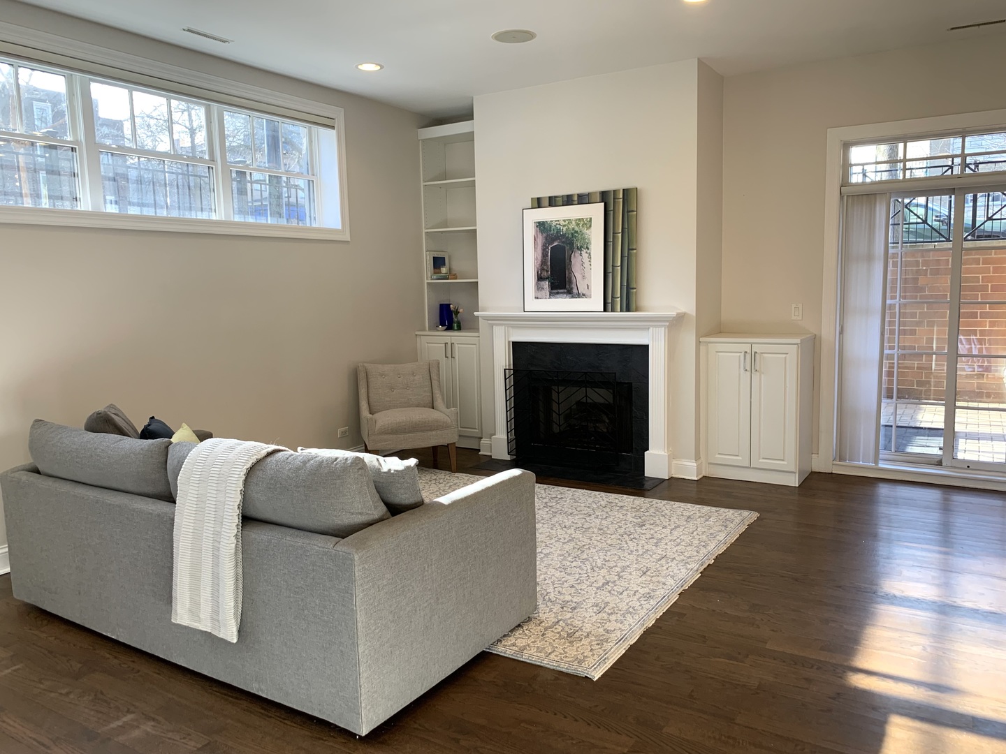 1324 W Pratt Boulevard 1W