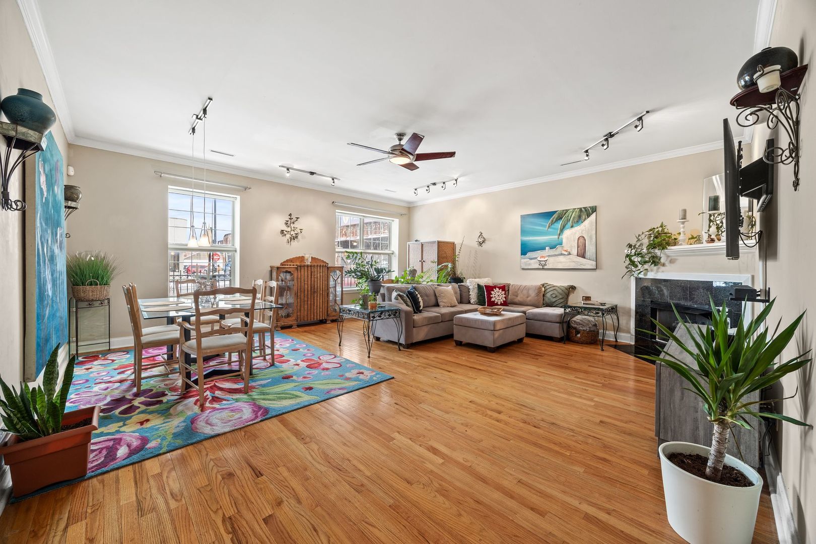 1801 W Addison Street 1E