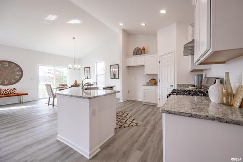 Tiny photo for Lot 9 Faiths Way, Bettendorf, IA 52722 (MLS # QC4269844)