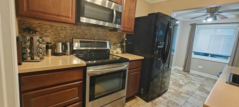 Tiny photo for Oak Lawn, IL 60453 (MLS # 12513704)