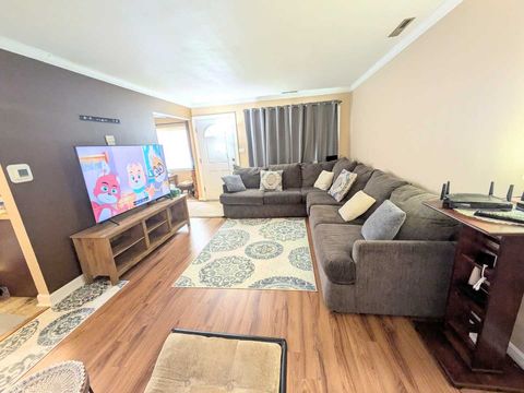 Tiny photo for Oak Lawn, IL 60453 (MLS # 12513704)