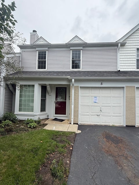 Photo of 5 MARION Lane, Streamwood, IL 60107 (MLS # 12769338)