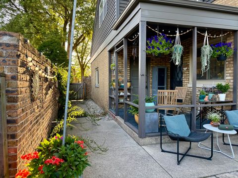 Tiny photo for 9847 S Millard Avenue, Evergreen Park, IL 60805 (MLS # 12509624)