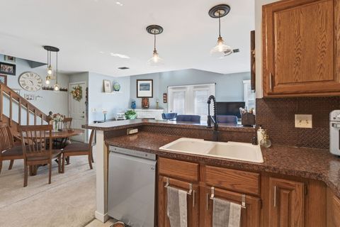 Tiny photo for 4643 CROW CREEK Court, Bettendorf, IA 52722 (MLS # 12591412)