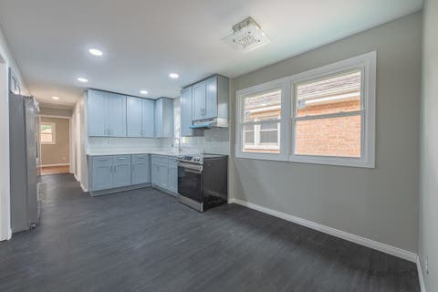 Tiny photo for 11955 S Prairie Avenue, Chicago, IL 60628 (MLS # 12701657)