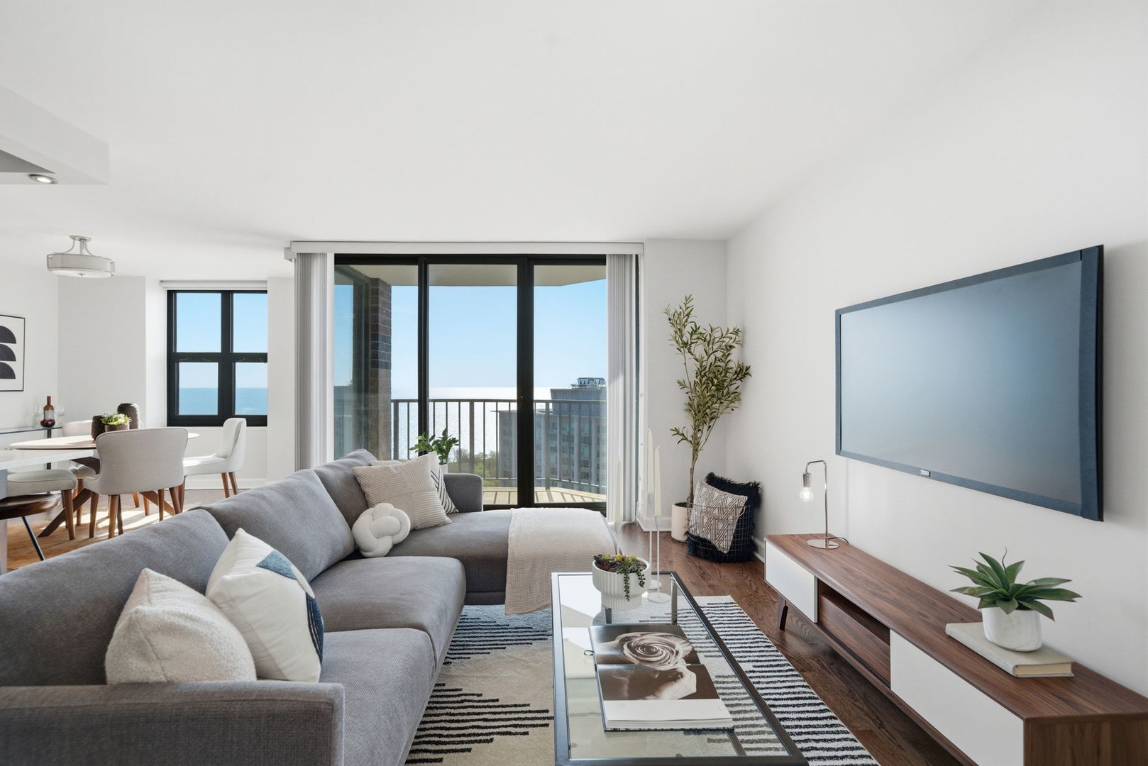 3660 N Lake Shore Drive 3201