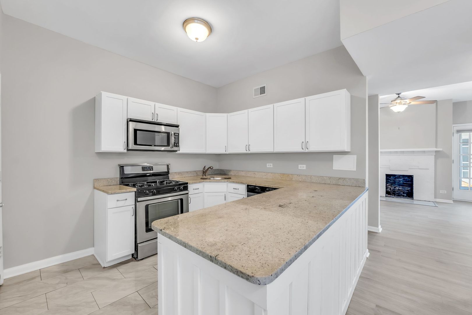 2116 W North Avenue 3N