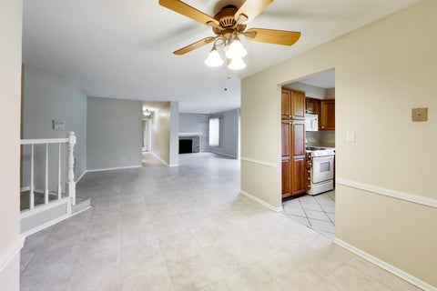 Tiny photo for 855 Johnstown Lane #A, Wheaton, IL 60189 (MLS # 12732924)