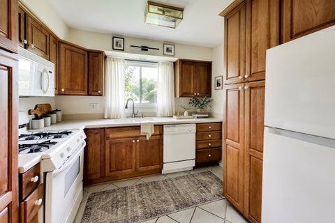 Tiny photo for 855 Johnstown Lane #A, Wheaton, IL 60189 (MLS # 12732924)