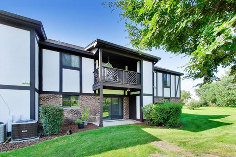 Tiny photo for 855 Johnstown Lane #A, Wheaton, IL 60189 (MLS # 12732924)