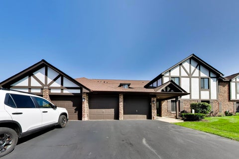 Tiny photo for 855 Johnstown Lane #A, Wheaton, IL 60189 (MLS # 12732924)