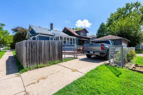 Tiny photo for 2528 Leclaire Street, Davenport, IA 52803 (MLS # 12714952)