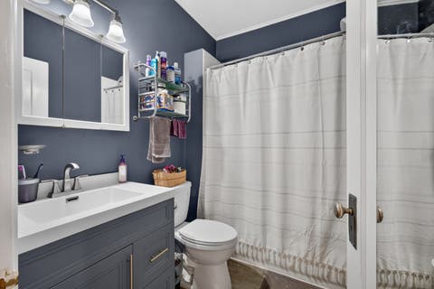 Tiny photo for 2528 Leclaire Street, Davenport, IA 52803 (MLS # 12714952)
