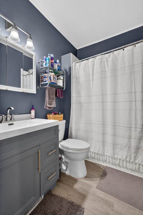 Tiny photo for 2528 Leclaire Street, Davenport, IA 52803 (MLS # 12714952)