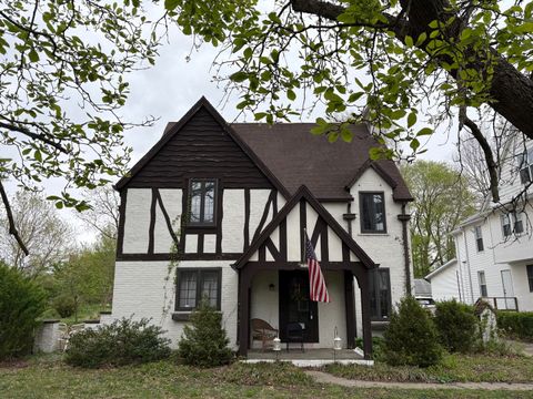 Photo of 1615 N Vermilion Street, Danville, IL 61832 (MLS # 12623578)