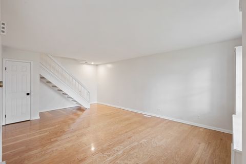 Tiny photo for 205 Emerson Court #B, Bloomingdale, IL 60108 (MLS # 12463554)