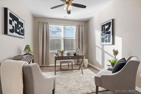 Tiny photo for 239 Durham Street, North Aurora, IL 60542 (MLS # 12557868)