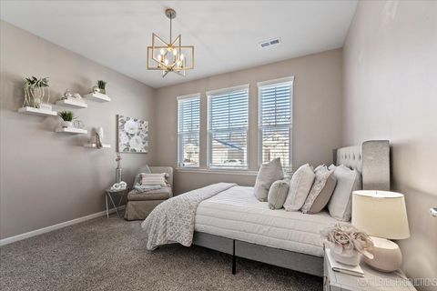 Tiny photo for 239 Durham Street, North Aurora, IL 60542 (MLS # 12557868)