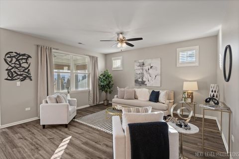 Tiny photo for 239 Durham Street, North Aurora, IL 60542 (MLS # 12557868)