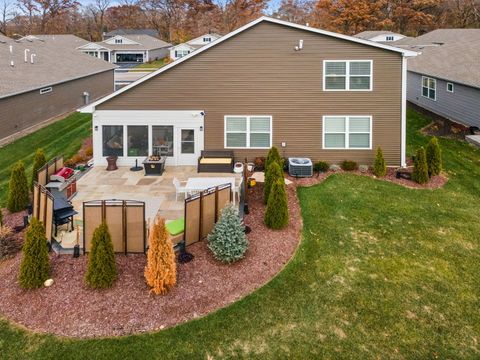 Tiny photo for 239 Durham Street, North Aurora, IL 60542 (MLS # 12557868)