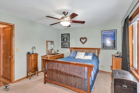 Tiny photo for 134 Roberts Road, New Lenox, IL 60451 (MLS # 12549015)