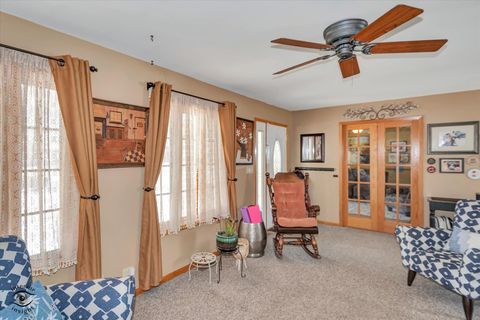 Tiny photo for 134 Roberts Road, New Lenox, IL 60451 (MLS # 12549015)
