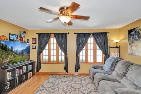 Tiny photo for 134 Roberts Road, New Lenox, IL 60451 (MLS # 12549015)