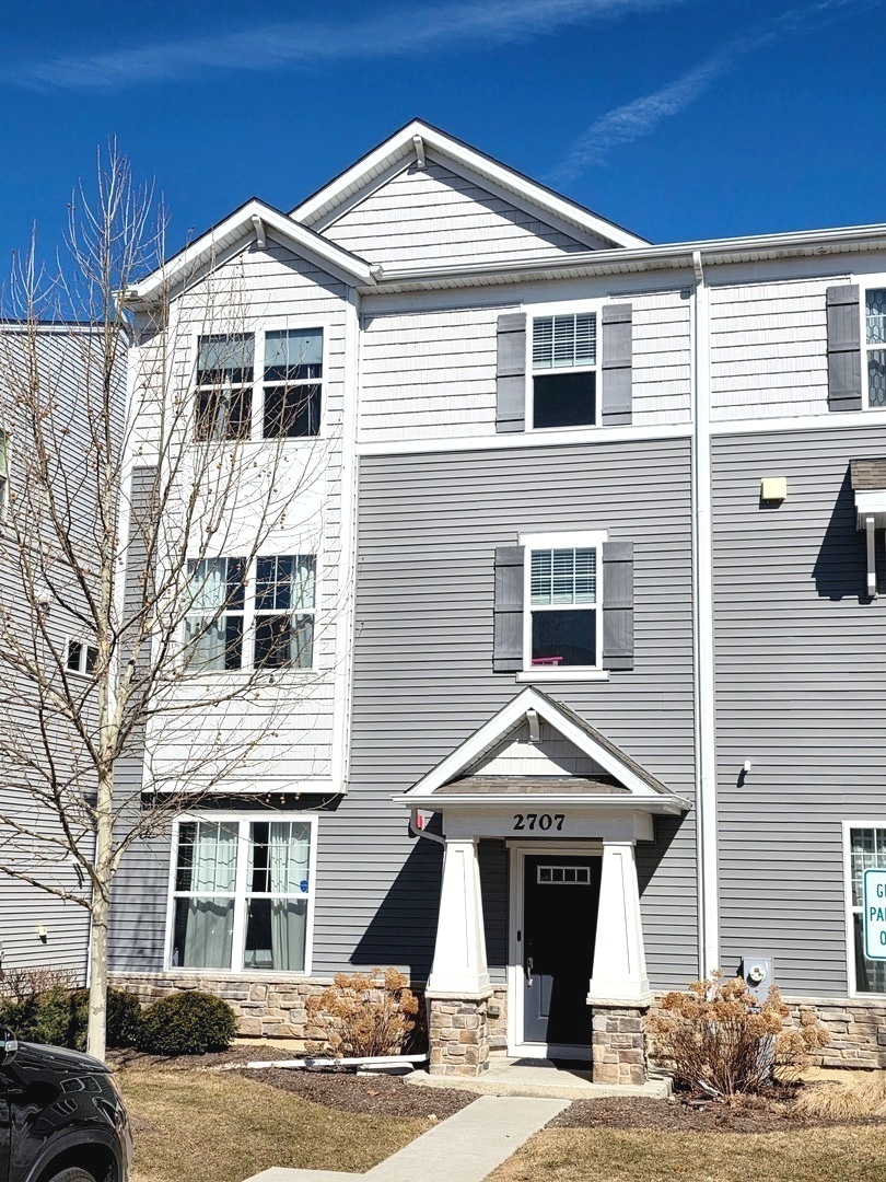 2707 Lily Lane