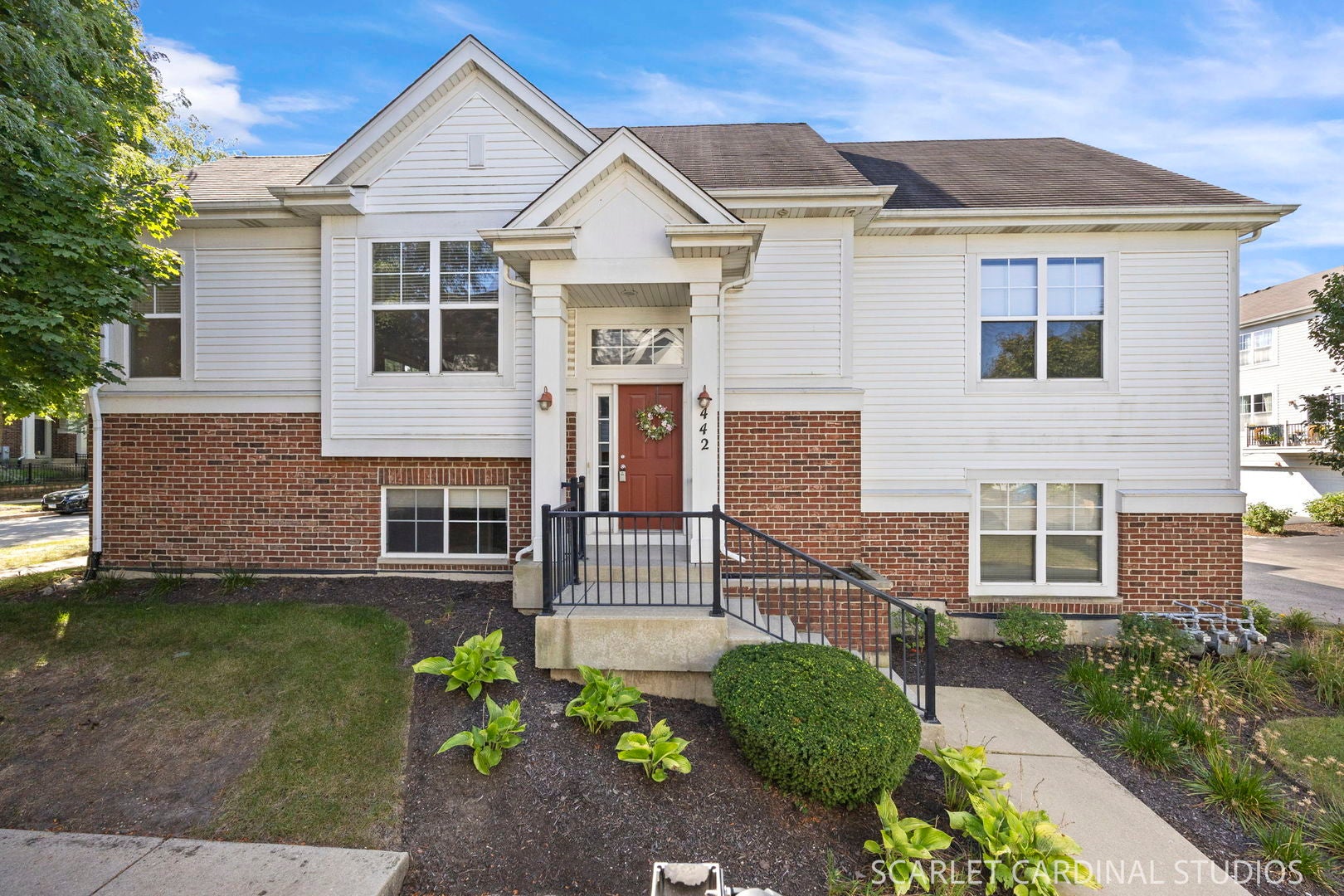 442 Plaza Place