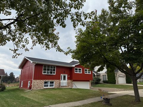 Tiny photo for 127 Hidden View Drive, Westmont, IL 60559 (MLS # 12511854)