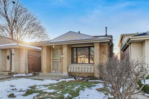 Tiny photo for 10154 S Emerald Avenue, Chicago, IL 60628 (MLS # 12534373)