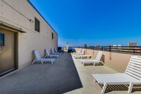 Tiny photo for 2754 N HAMPDEN Court #1203, Chicago, IL 60614 (MLS # 12600261)