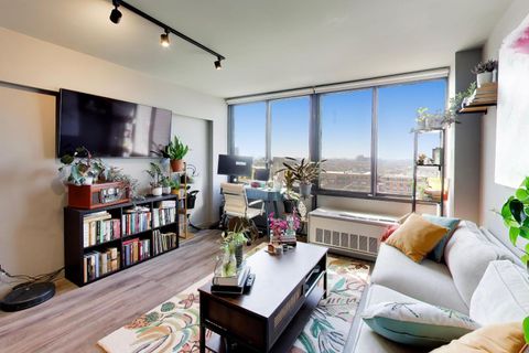 Tiny photo for 2754 N HAMPDEN Court #1203, Chicago, IL 60614 (MLS # 12600261)