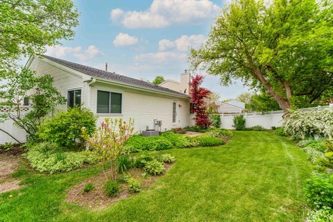 Tiny photo for 864 Fox Chase Drive, Round Lake Beach, IL 60073 (MLS # 12599773)