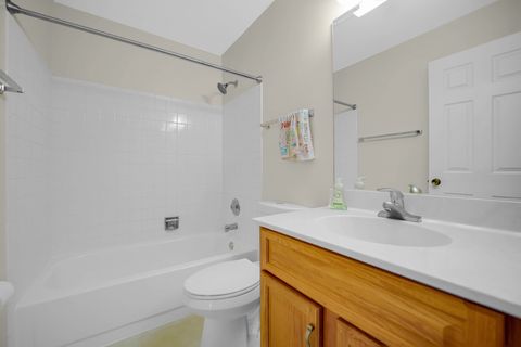 Tiny photo for 62 Winding Run Lane #62, Streamwood, IL 60107 (MLS # 12621754)