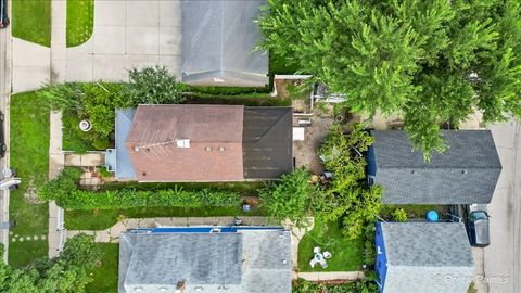 Tiny photo for 309 Griswold Street, Elgin, IL 60123 (MLS # 12490907)