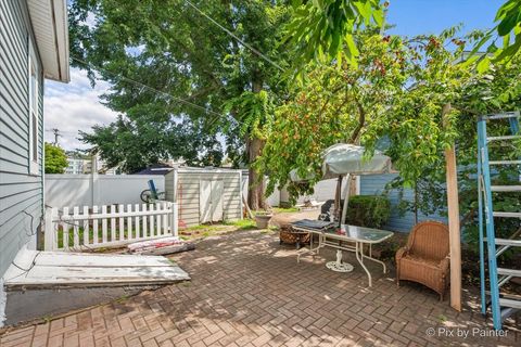 Tiny photo for 309 Griswold Street, Elgin, IL 60123 (MLS # 12490907)