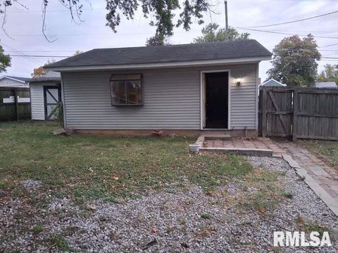 Tiny photo for 1344 W 37TH Street, Davenport, IA 52806 (MLS # QC4268860)