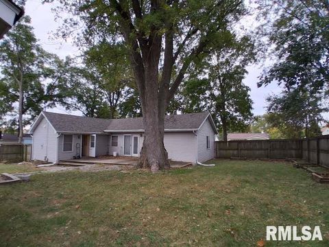 Tiny photo for 1344 W 37TH Street, Davenport, IA 52806 (MLS # QC4268860)