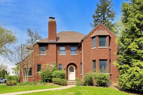 Photo of 1636 Forest Avenue, Wilmette, IL 60091 (MLS # 12625049)
