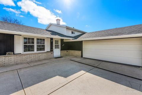 Tiny photo for 1411 Jill Court, Glendale Heights, IL 60139 (MLS # 12593914)