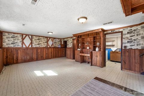 Tiny photo for 1411 Jill Court, Glendale Heights, IL 60139 (MLS # 12593914)