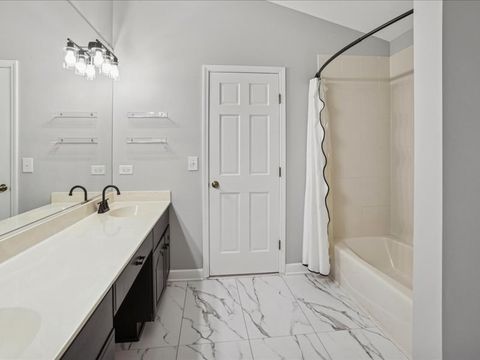 Tiny photo for 701 Willis Street, Glen Ellyn, IL 60137 (MLS # 12547222)