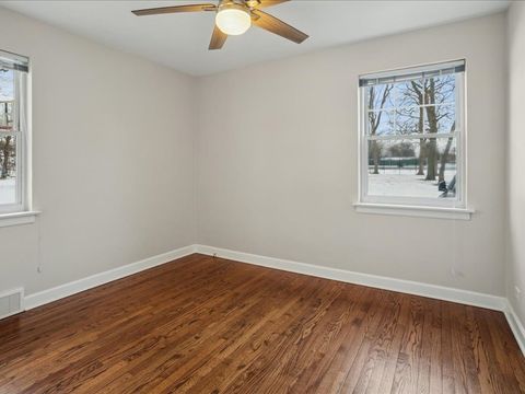 Tiny photo for 701 Willis Street, Glen Ellyn, IL 60137 (MLS # 12547222)