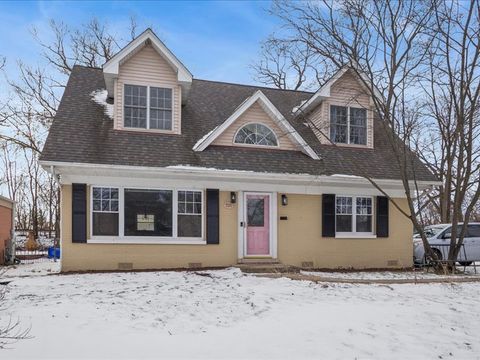 Photo of 701 Willis Street, Glen Ellyn, IL 60137 (MLS # 12547222)