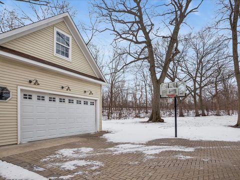 Tiny photo for 701 Willis Street, Glen Ellyn, IL 60137 (MLS # 12547222)