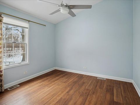 Tiny photo for 701 Willis Street, Glen Ellyn, IL 60137 (MLS # 12547222)