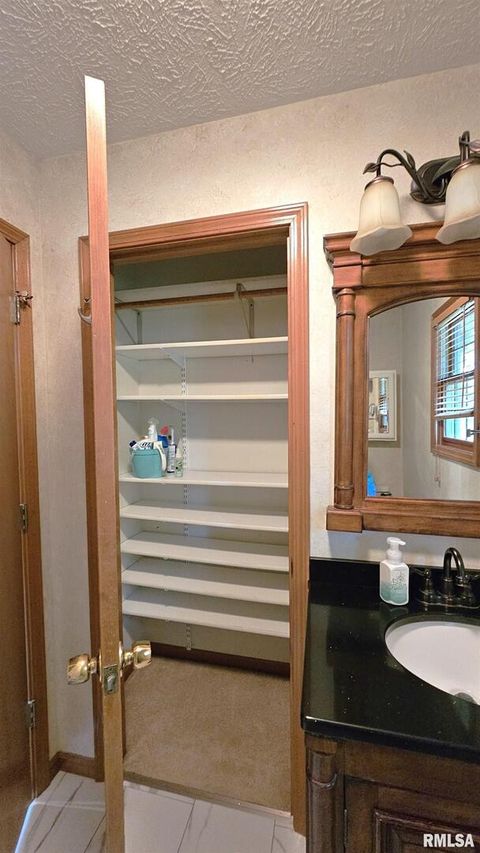 Tiny photo for 12196 LAGUNA Drive, Marion, IL 62959 (MLS # EB459507)