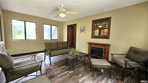 Tiny photo for 12196 LAGUNA Drive, Marion, IL 62959 (MLS # EB459507)