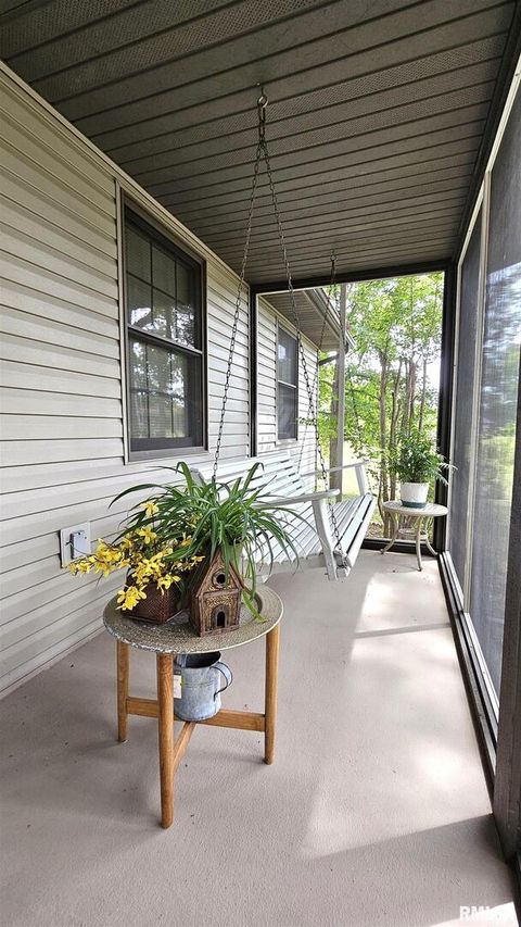 Tiny photo for 12196 LAGUNA Drive, Marion, IL 62959 (MLS # EB459507)